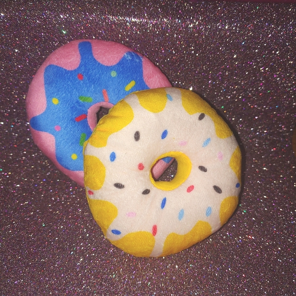 $5 Set of 2 Frosted Doughnut Doy Toys Soft Squeaker Toys Small Dogs Puppy